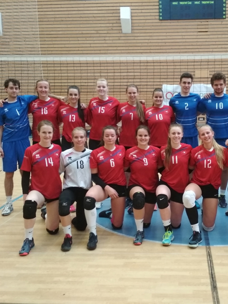 Reprezentační volejbalové týmy školy na kvalifikačním turnaji pro ČAH 2019